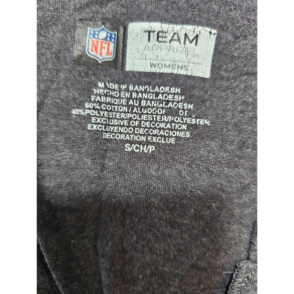 Women's NFL Las Vegas Raiders Blouse Top Short Sleeve Size Small Gray Football - Picture 2 of 10